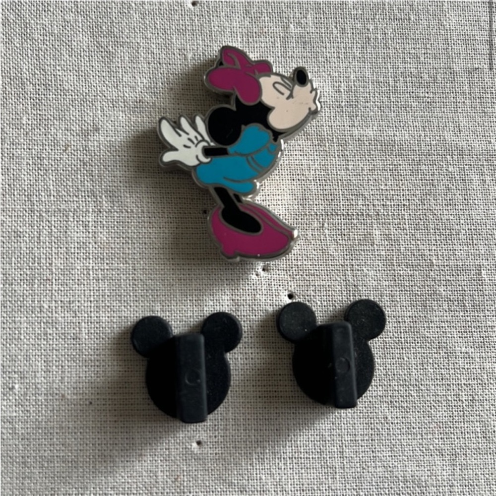 Disney Pin- Minnie Mouse